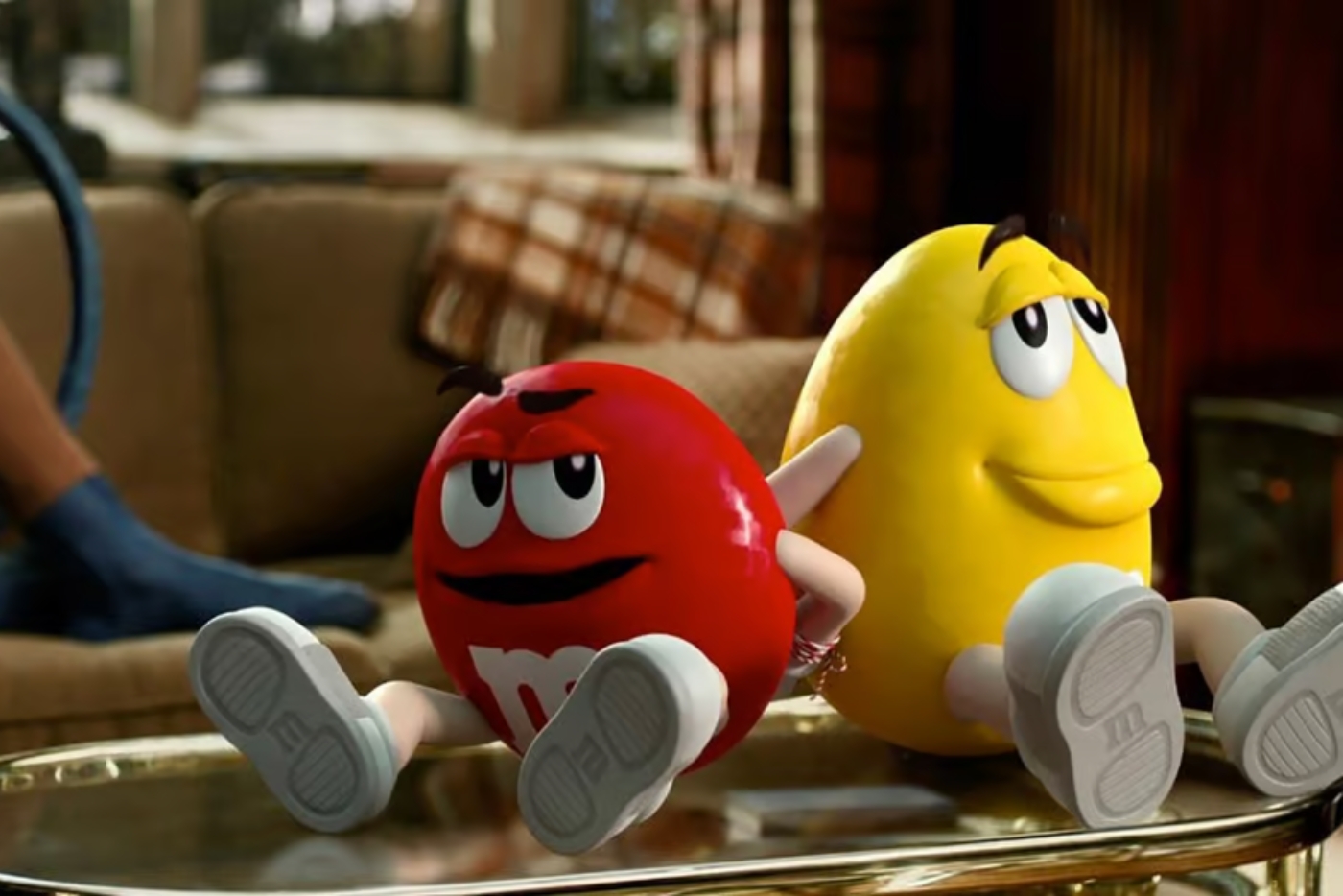 Thiết kế Mascot M&M ghi dấu ấn trong lòng khách hàng bởi hình dáng ngộ nghĩnh ngọt ngào của những viên kẹo.jpg